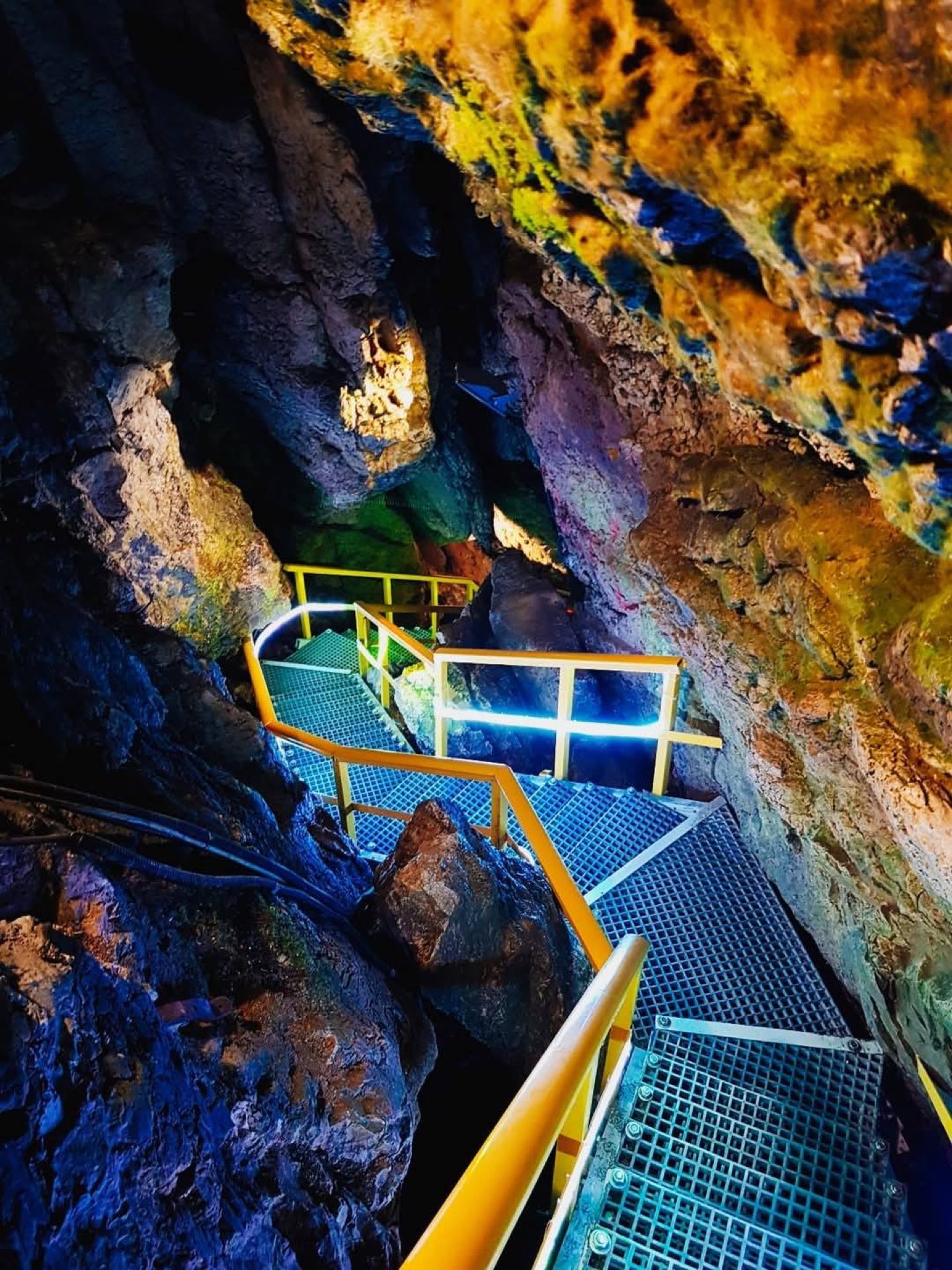 Into Ialomița Cave